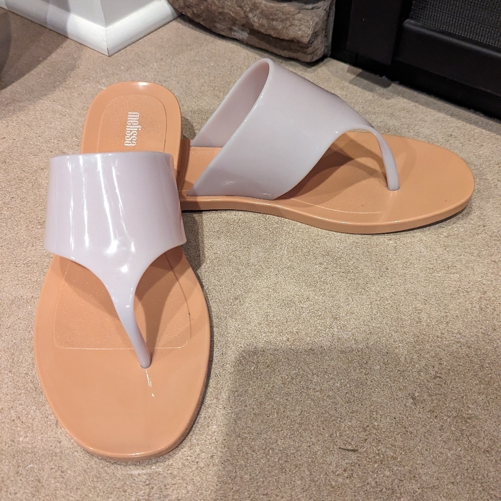 Melissa Essential Chic thong / flip flop sandal, beige, size 10